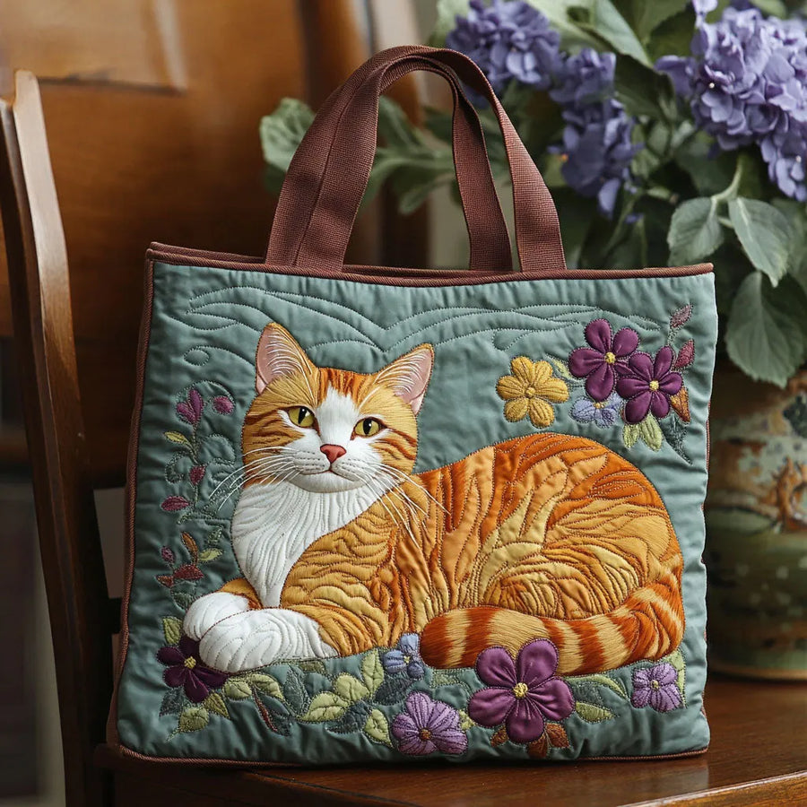 栗色の猫をプリントしたキルティングトートバッグ